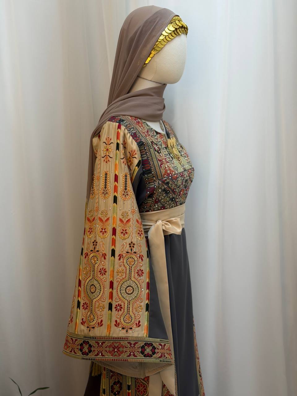 Fadwa Heritage Thobe