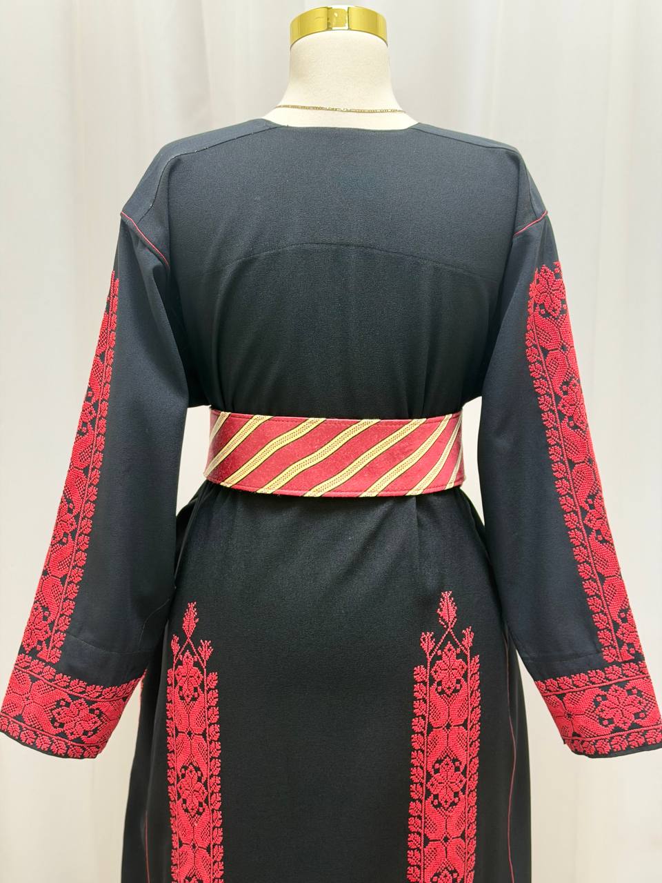 Siti Safiya Hand Stitched Heritage Thobe