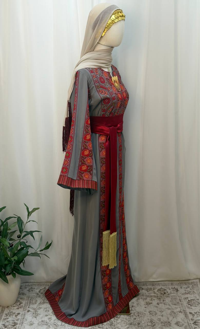Lina Embroidered Thoub
