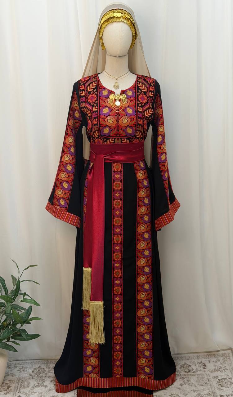 Lina Embroidered Thoub