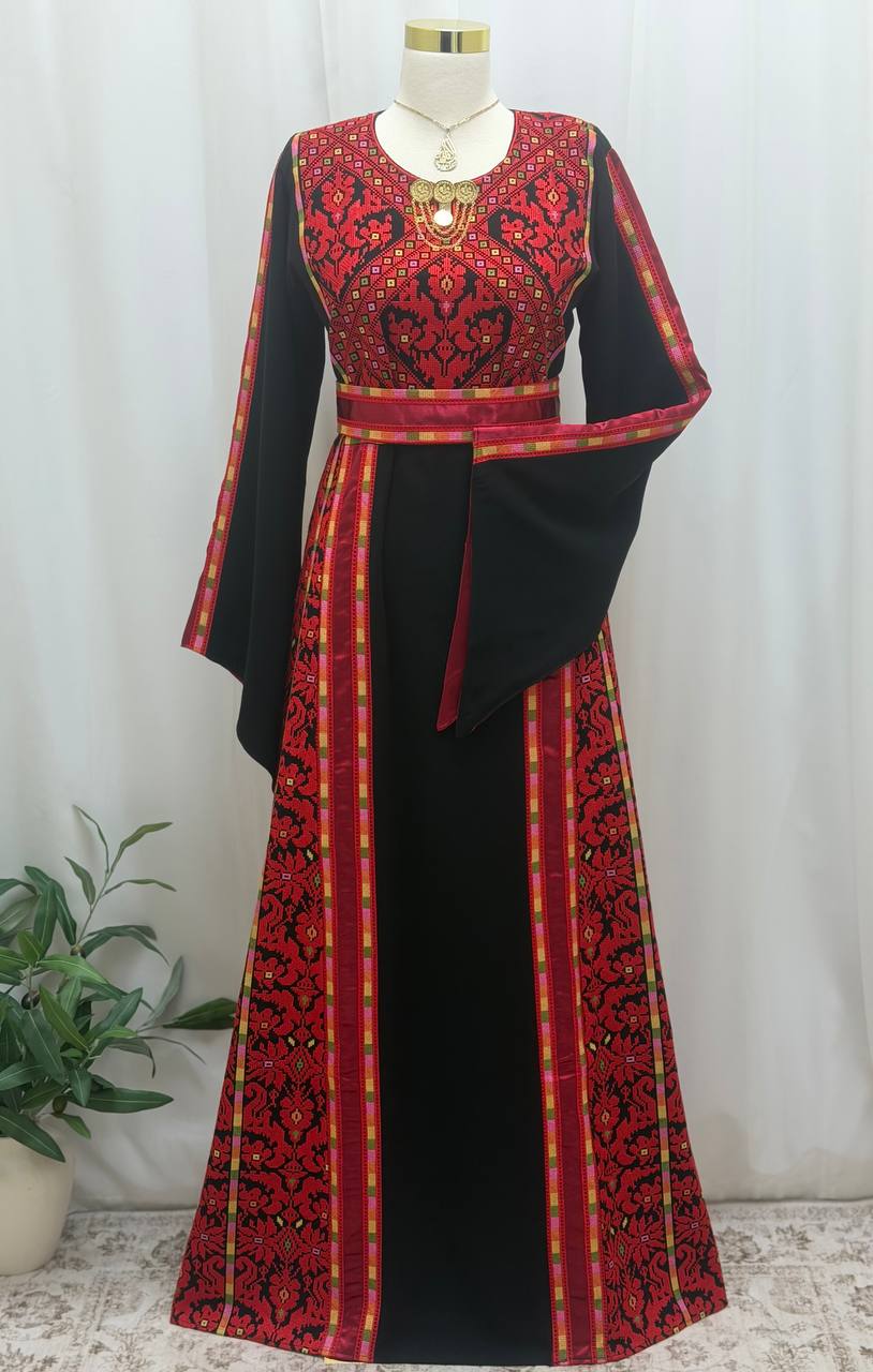 Farah Heritage Thoub