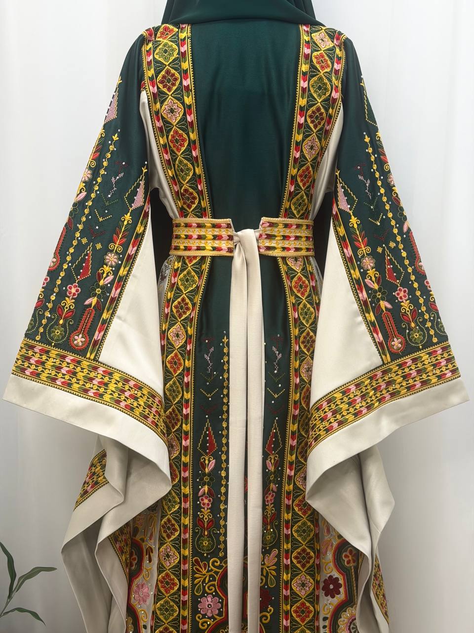 Nibal Malika Thobe – Long Abu Radan Style