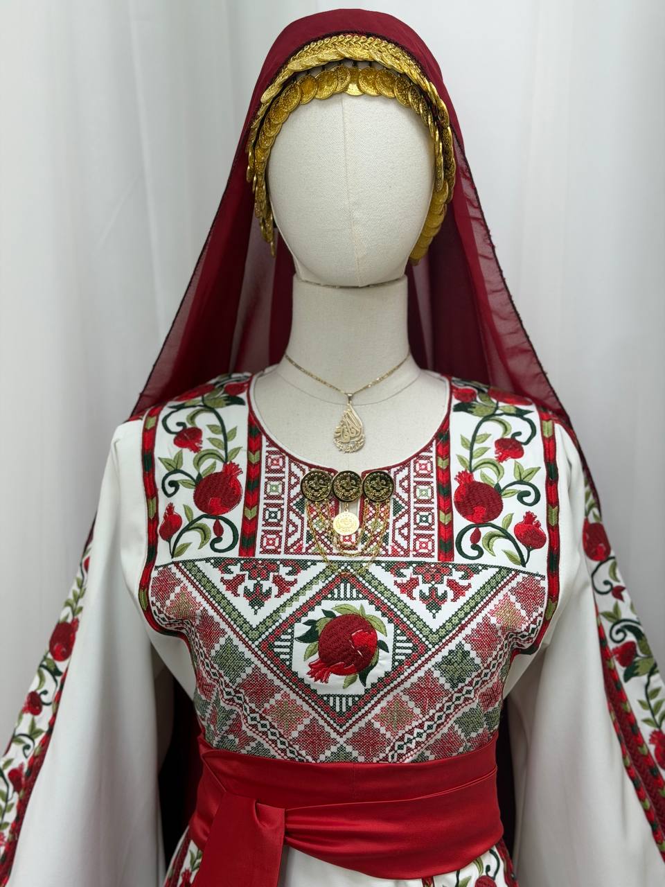 Thobe Al Rummanah – Pomegranate Heritage Thobe