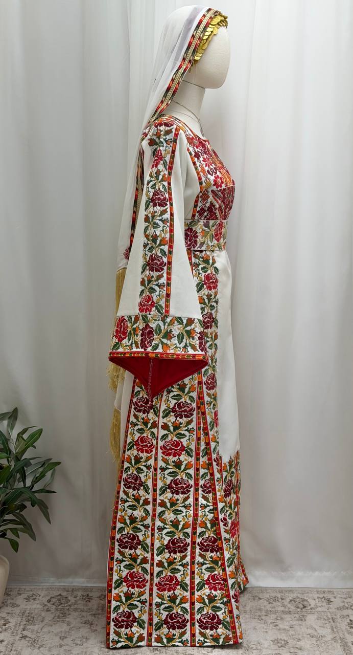 Jouri Roses Heritage Thobe