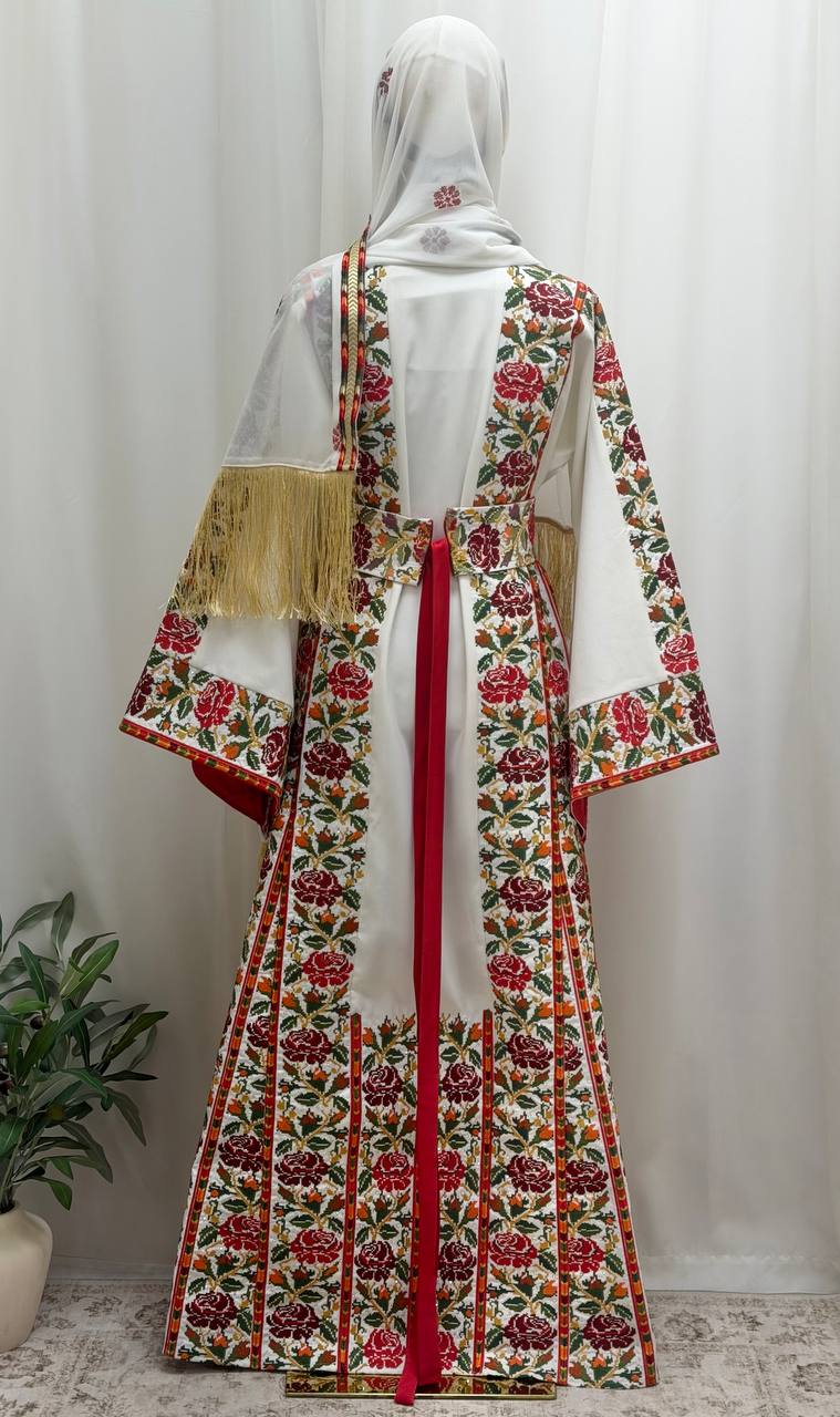 Jouri Roses Heritage Thobe