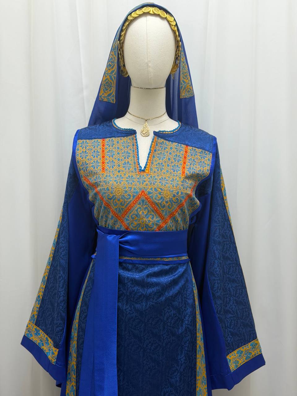 Hand-Embroidered Ghabani Heritage Thobe