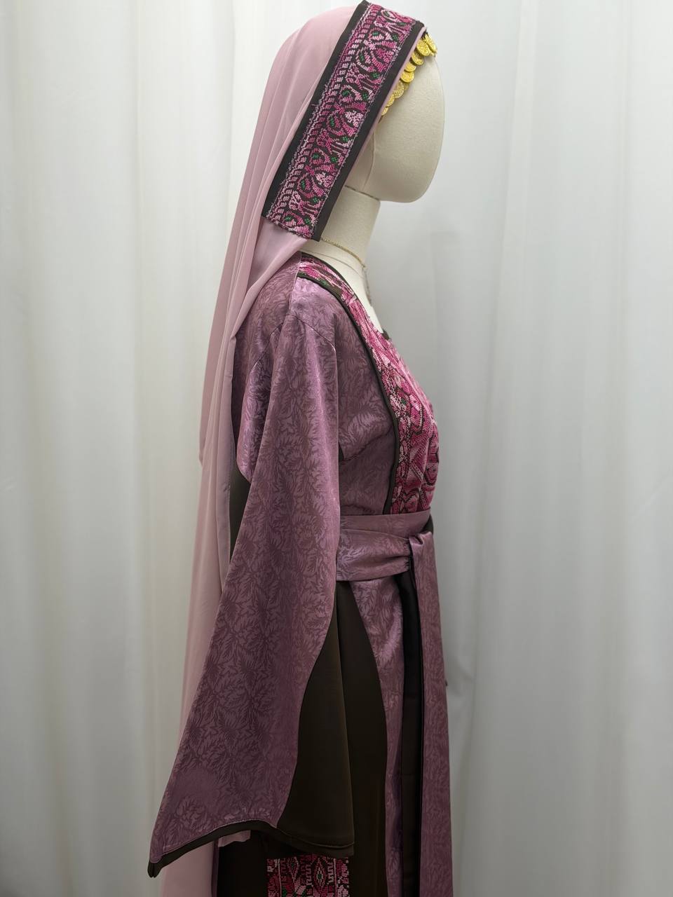 Rose of Al-Karma Ghabbani Thobe