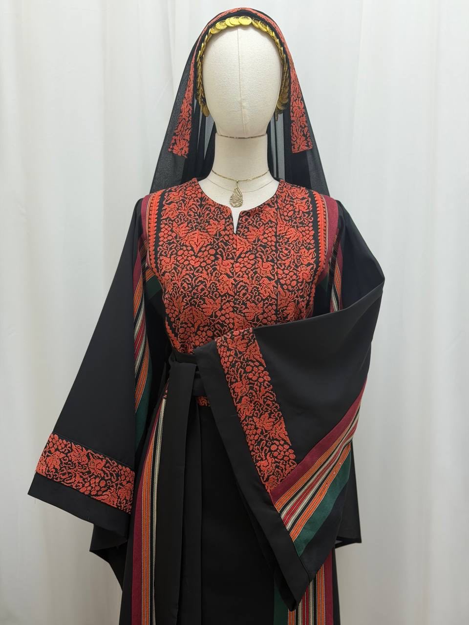 Thobe Qutouf Al-Karmel Hand Stitched