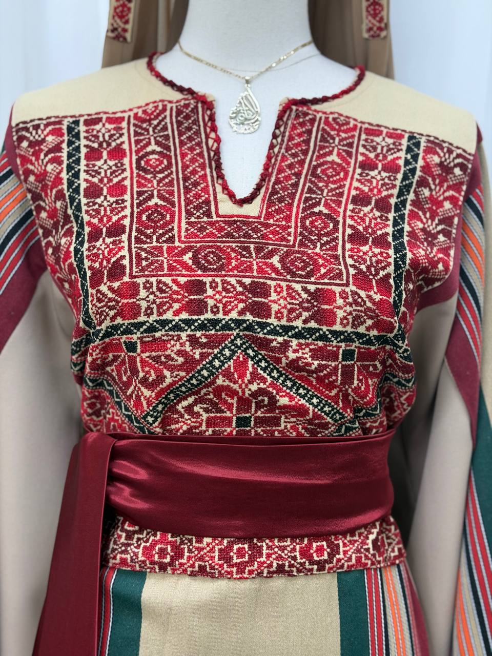 Hand-Embroidered Transferred Majdalawi Thobe