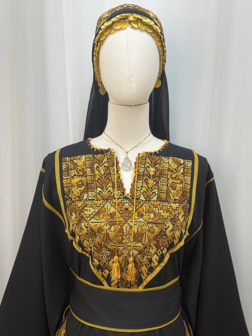 Thobe Al-Kanz Al-Dhahabi (The Golden Treasure Thobe)