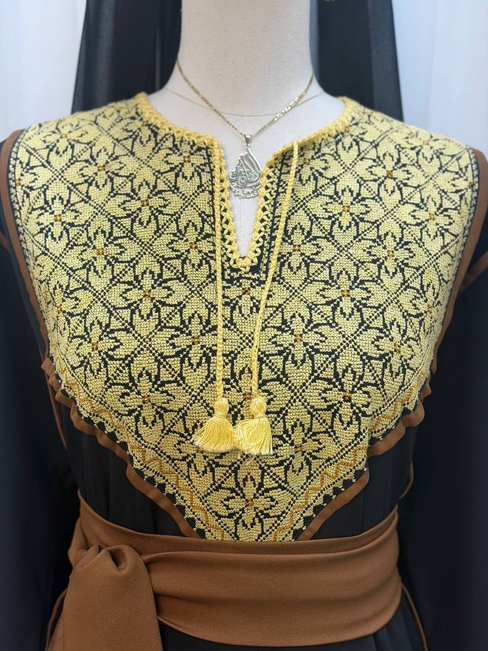 Golden Heritage Hand-Transferred Thobe