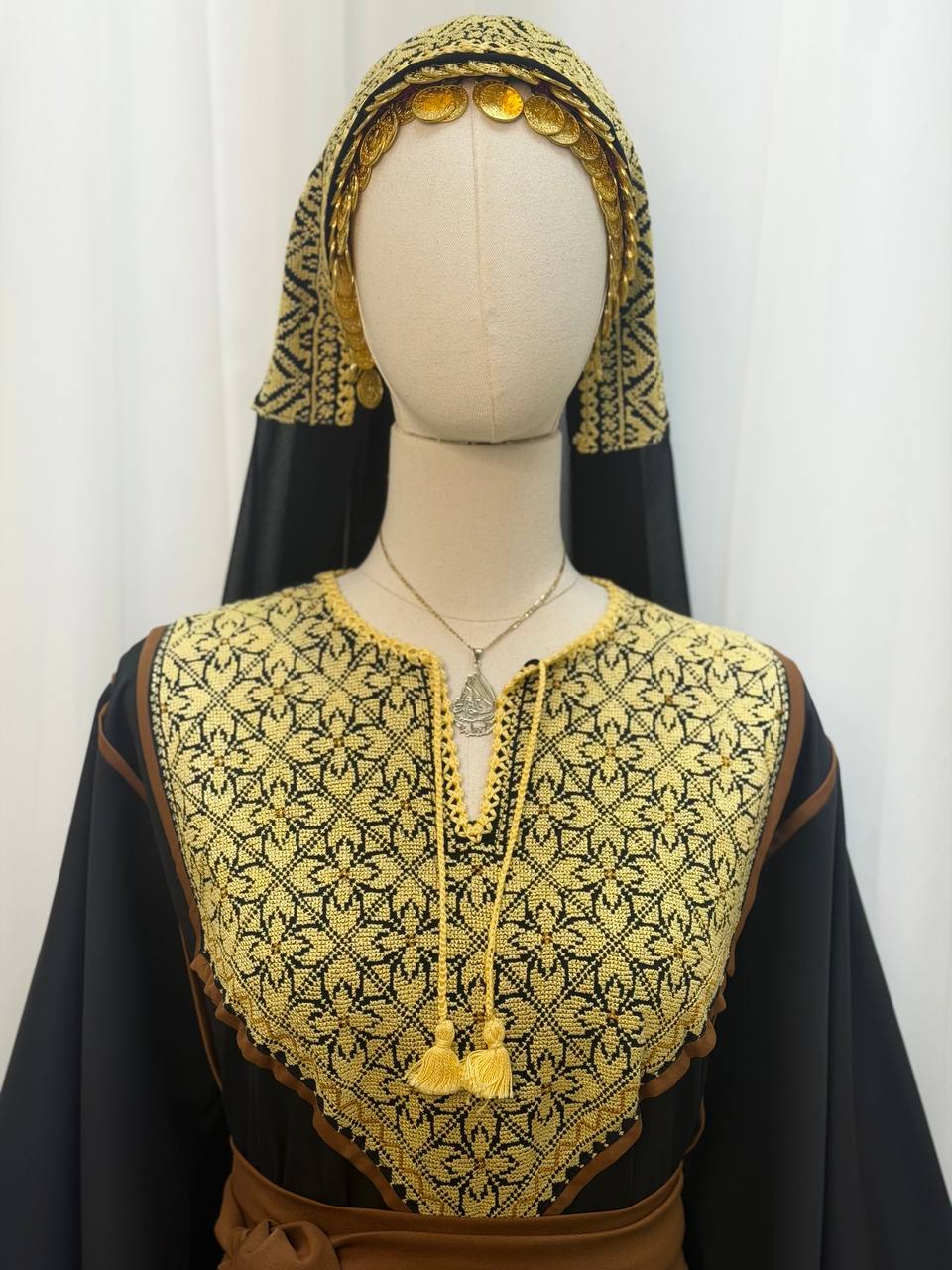 Golden Heritage Hand-Transferred Thobe