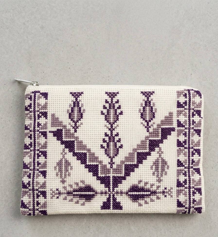 Hand-Embroidered Palestinian Heritage Zipper Pouch
