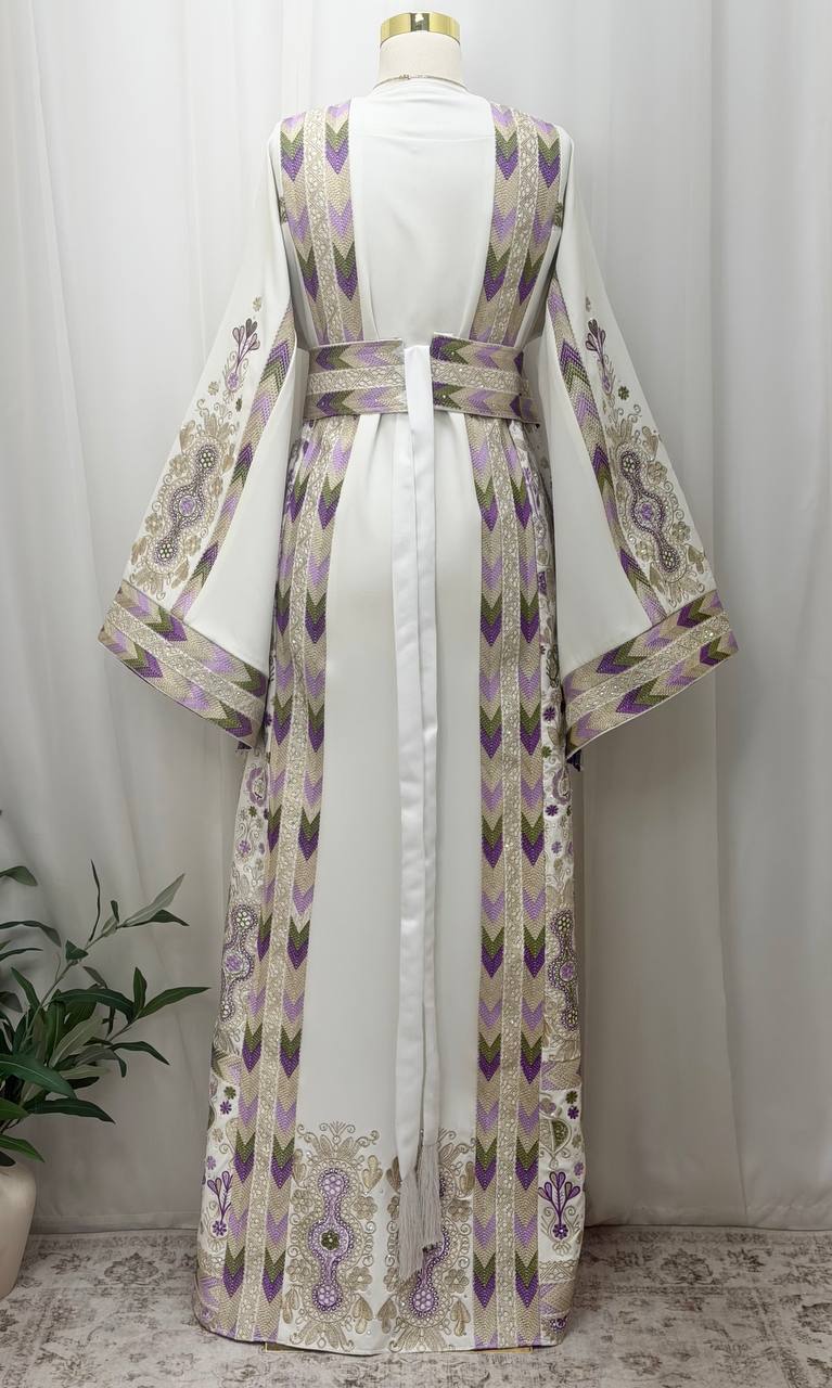 Nasmah Embroidered Thobe