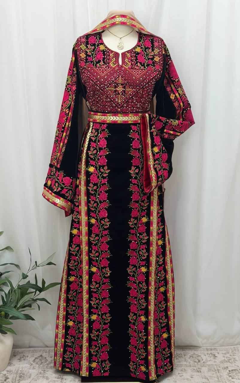 Velvet Zahra Thobe