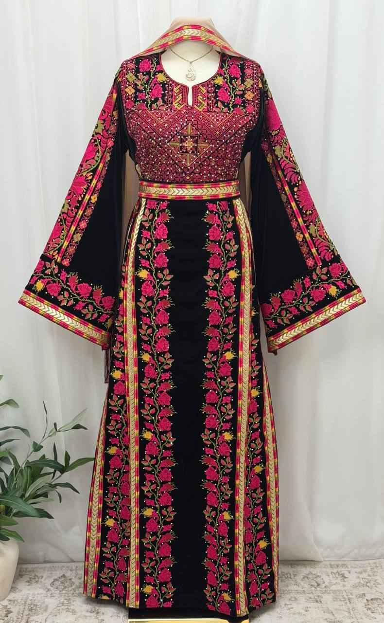 Velvet Zahra Thobe