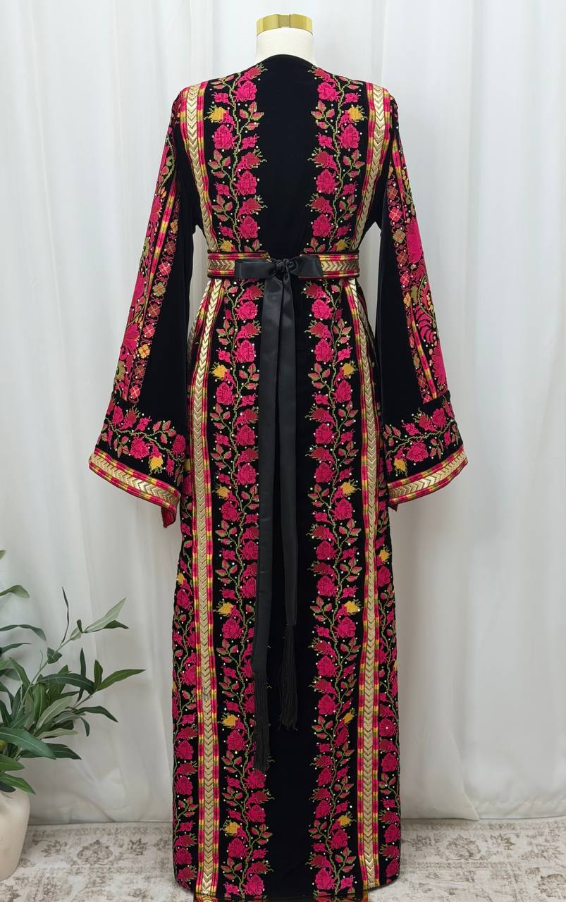 Velvet Zahra Thobe
