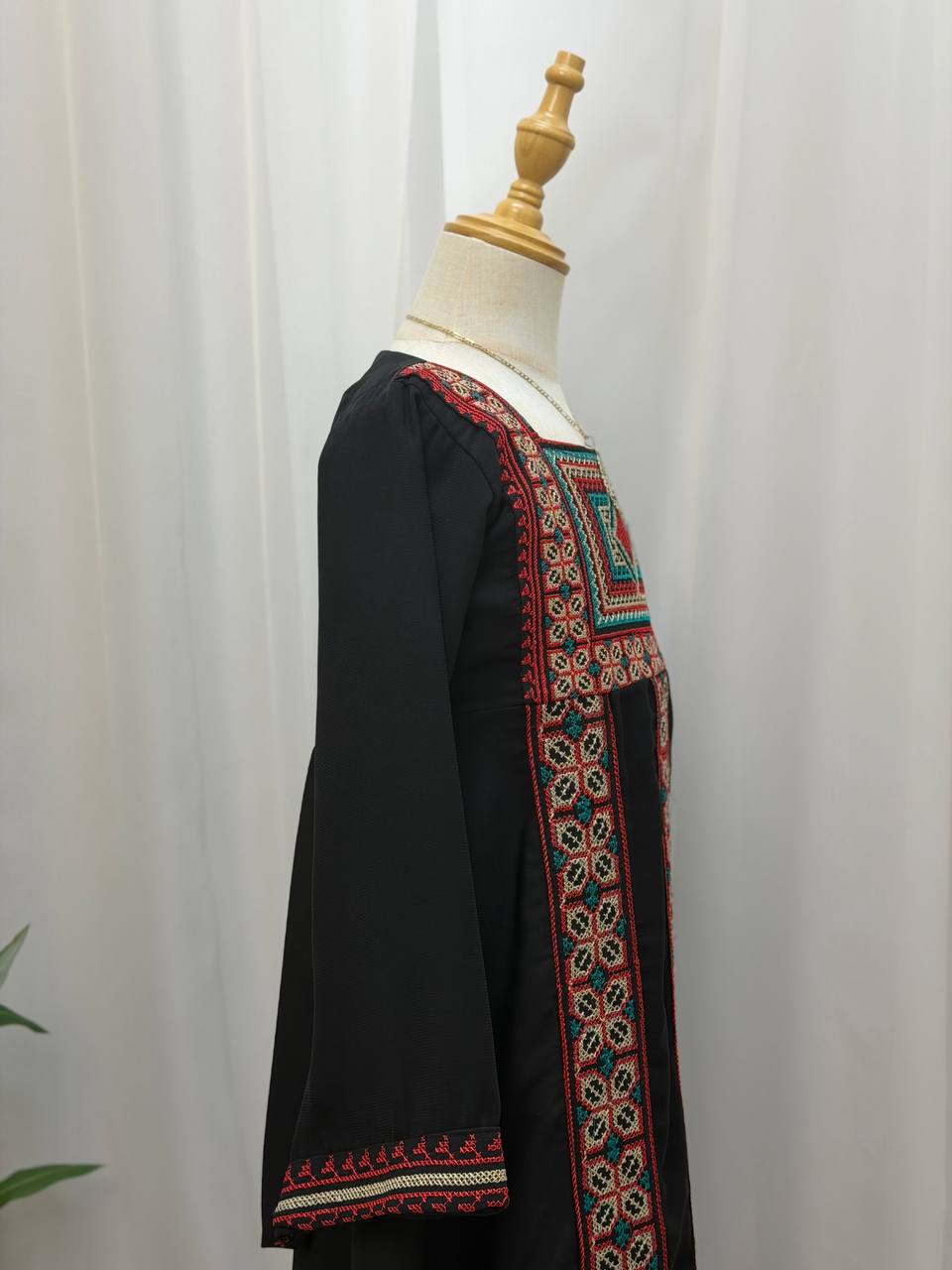 Bint Al-Khalil Embroidered Girls Abaya