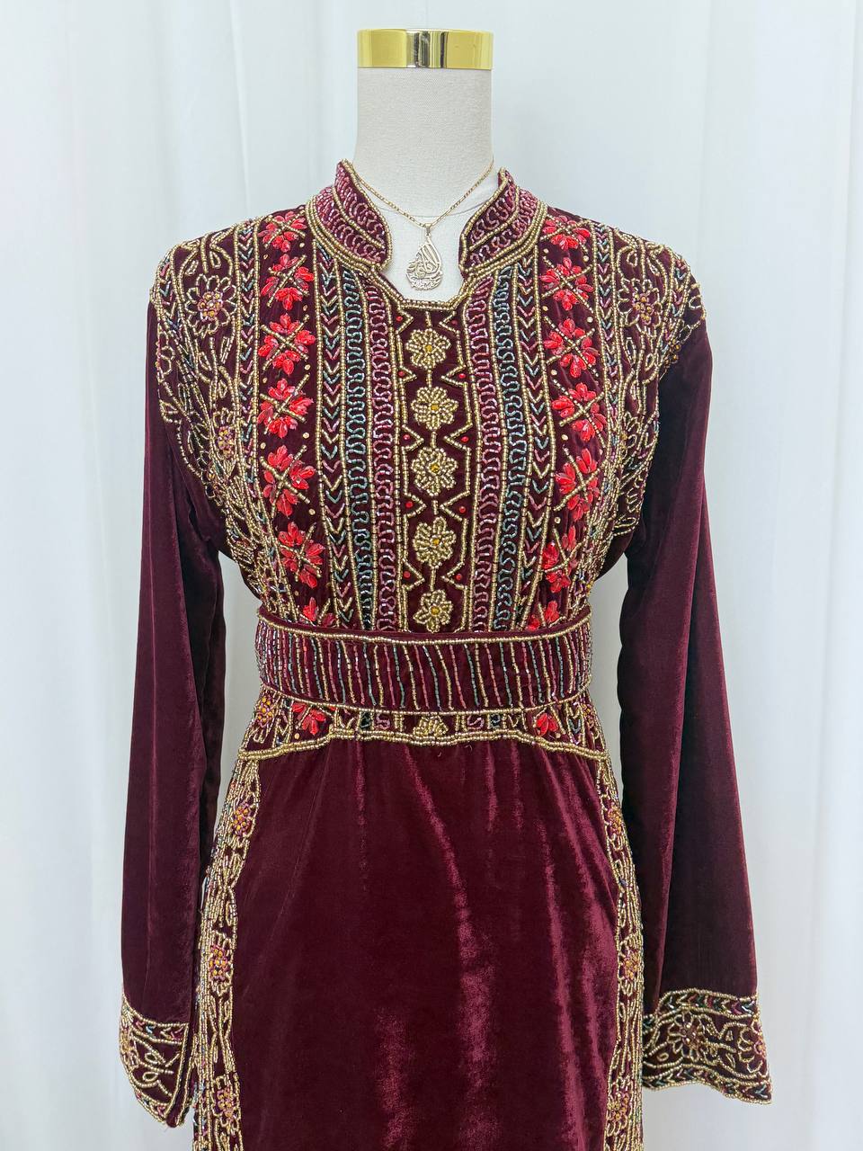 Layali Royale Velvet Thoub