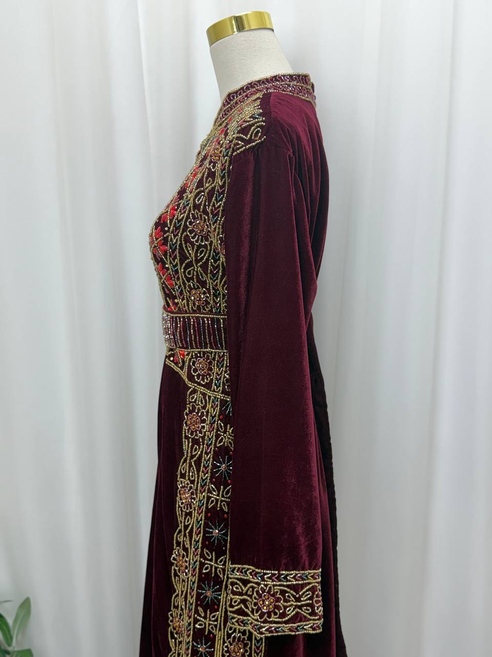 Layali Royale Velvet Thoub