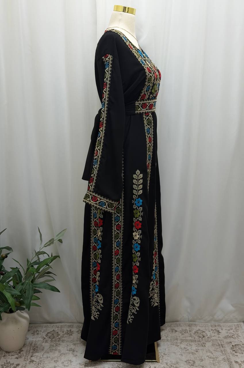 Noura Embroidered Thobe