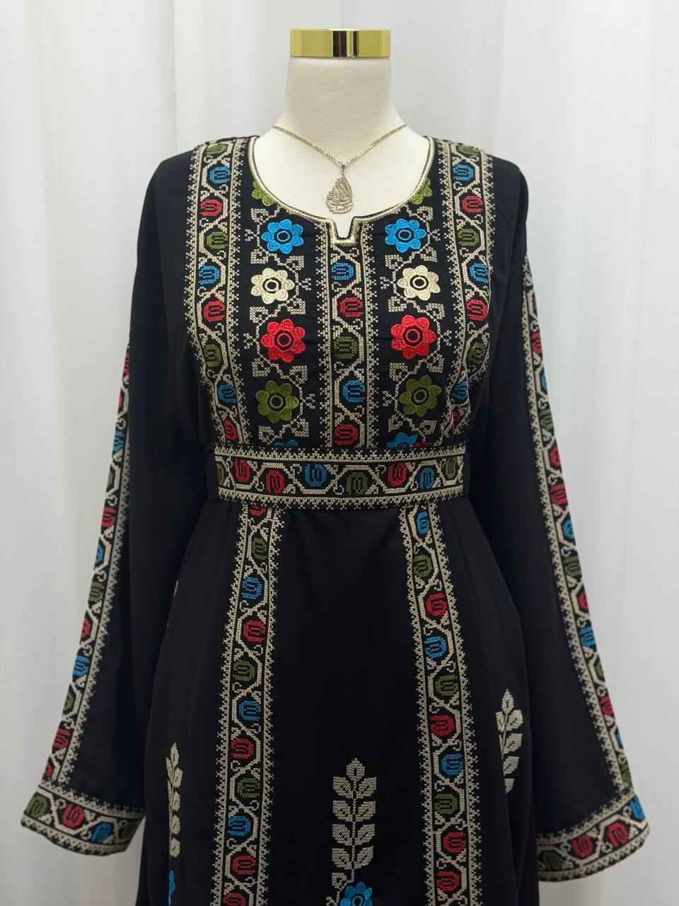 Noura Embroidered Thobe