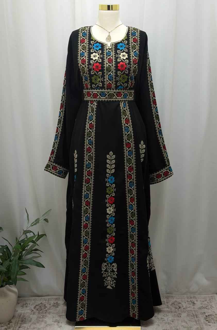 Noura Embroidered Thobe