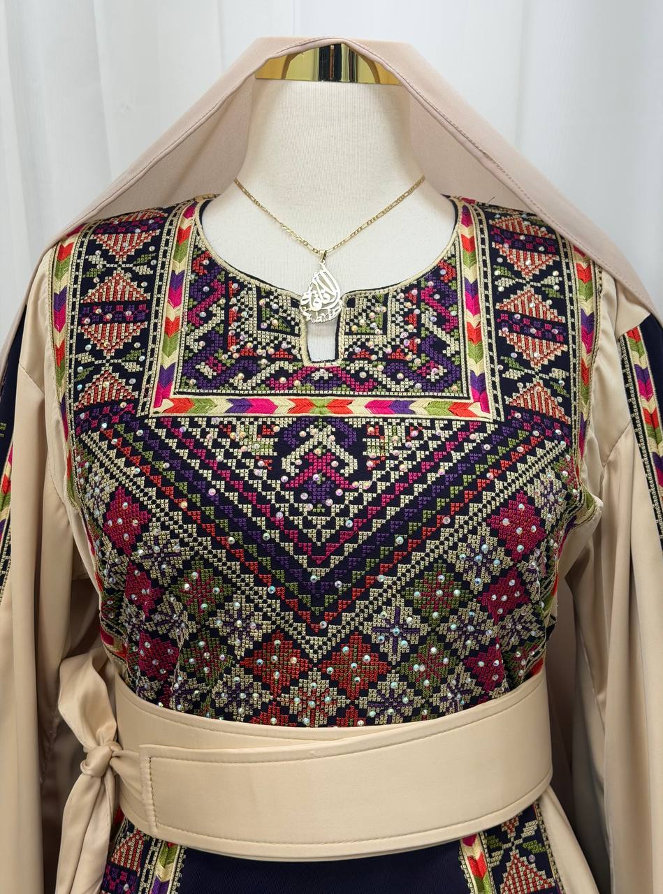 Um Issa Embroidered Shawl