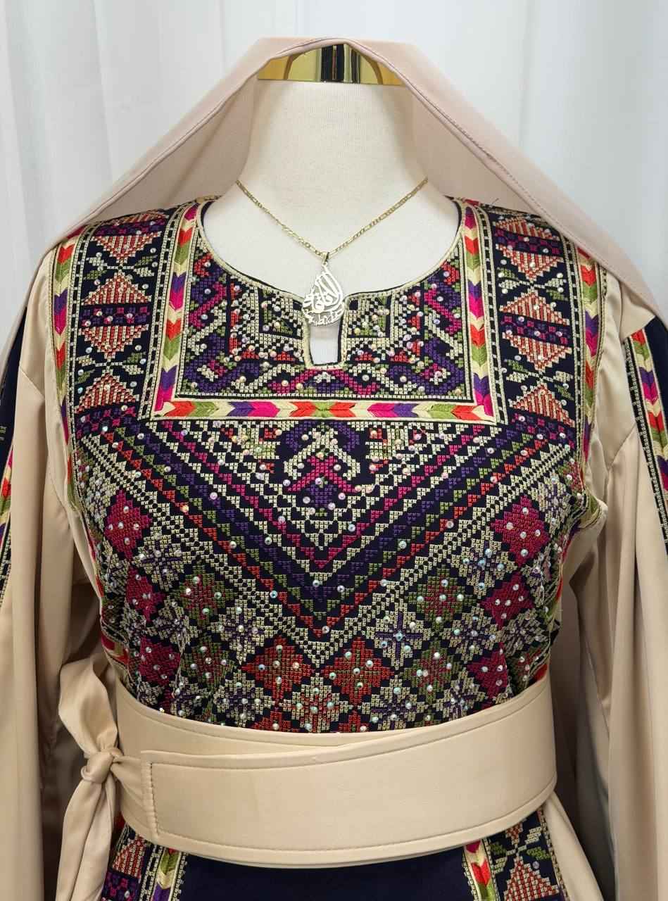 Um Issa Embroidered Shawl
