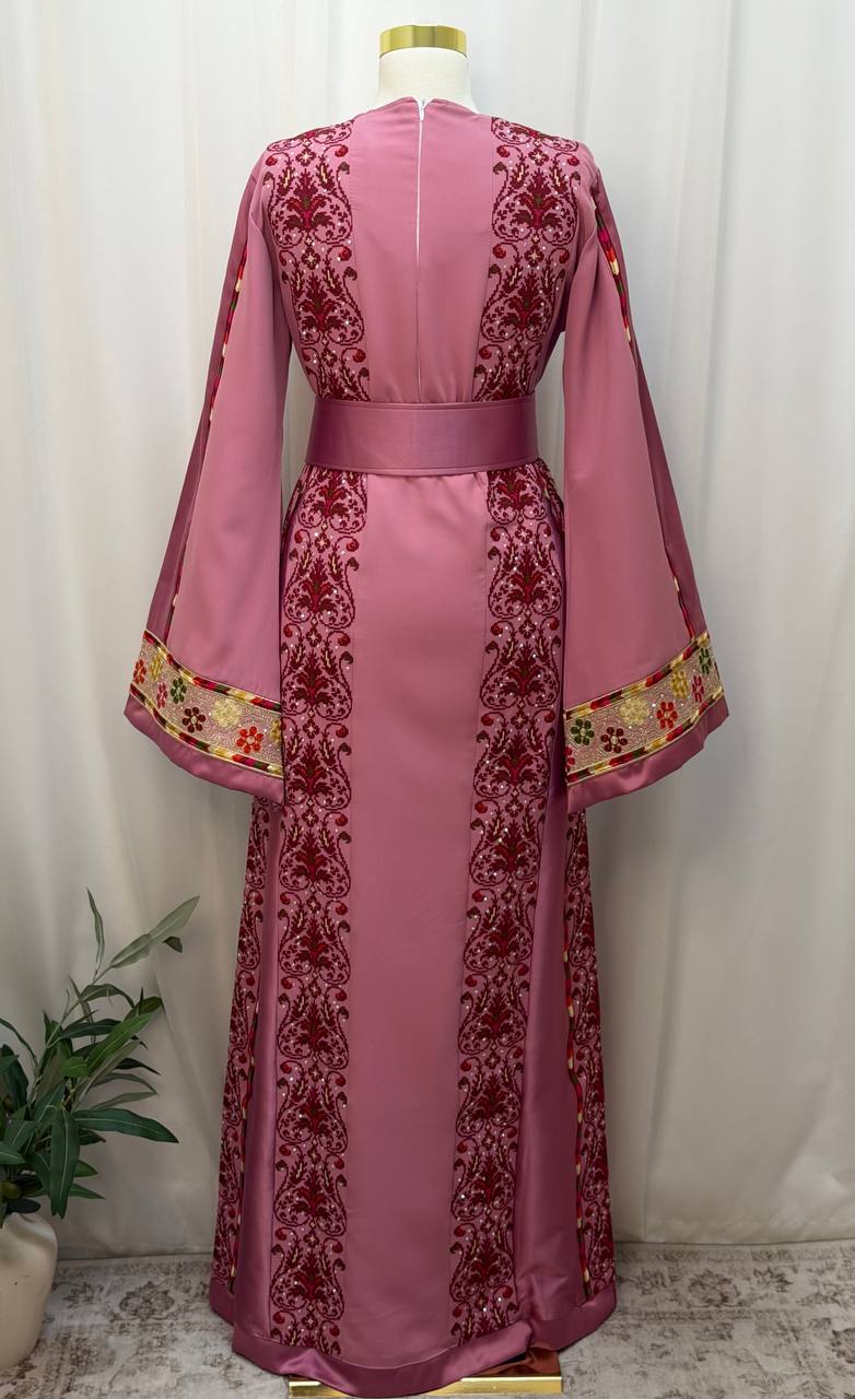 Randa Embroidered Thobe