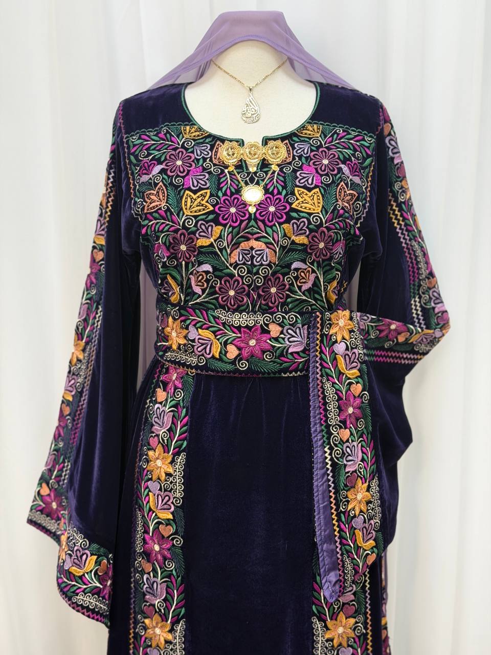 Noul Embroidered Velvet Thobe