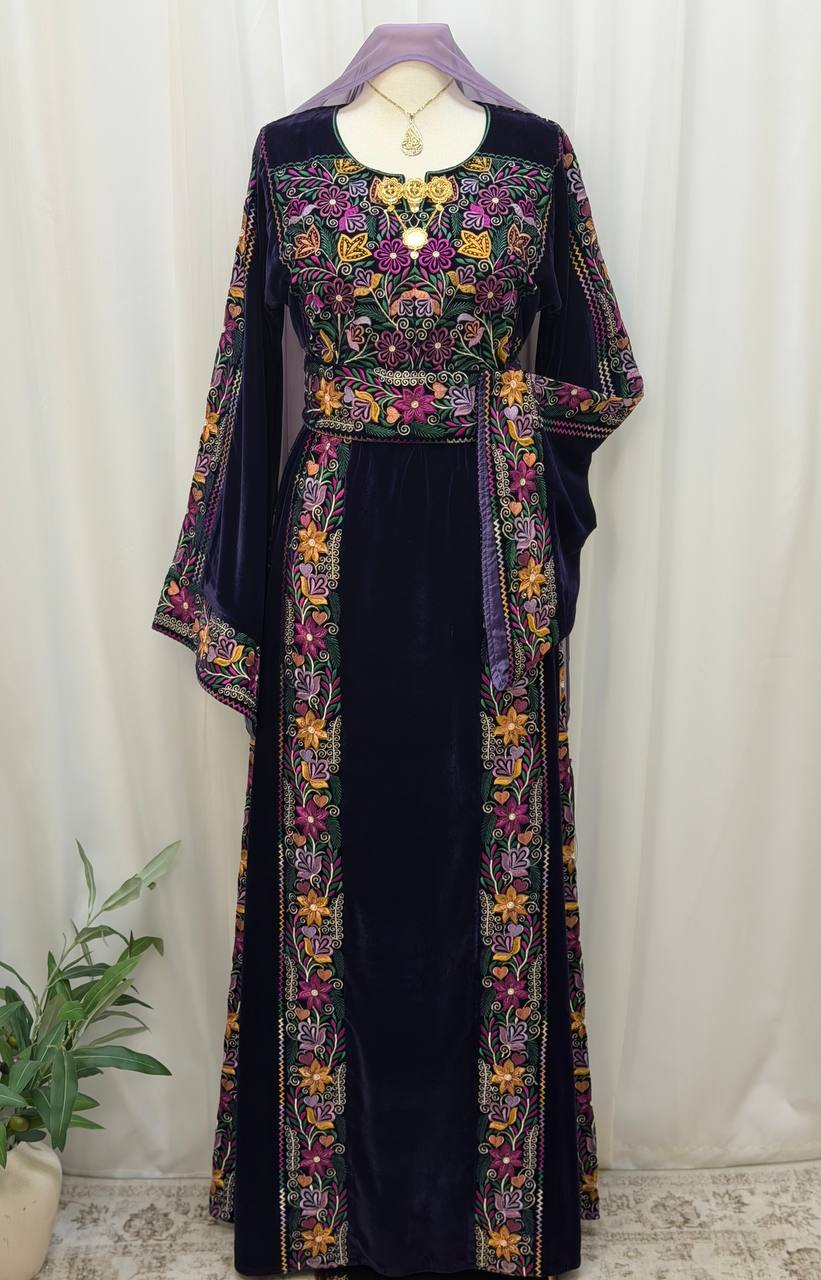 Noul Embroidered Velvet Thobe