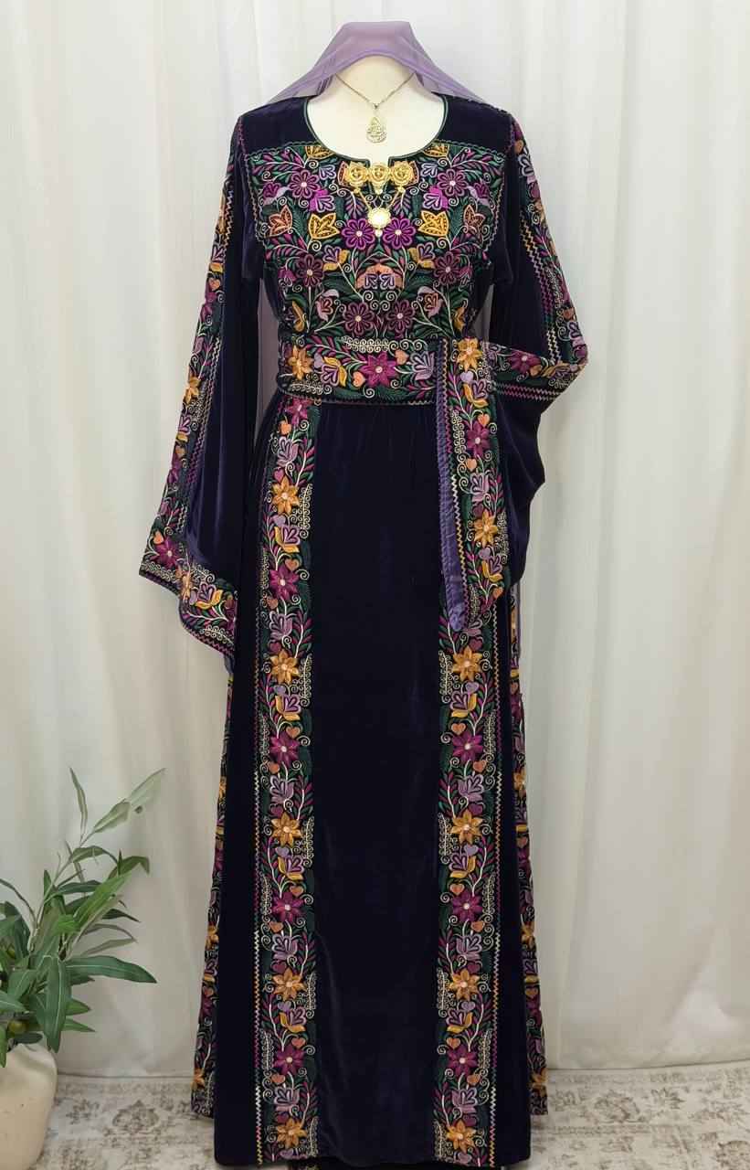 Noul Embroidered Velvet Thobe