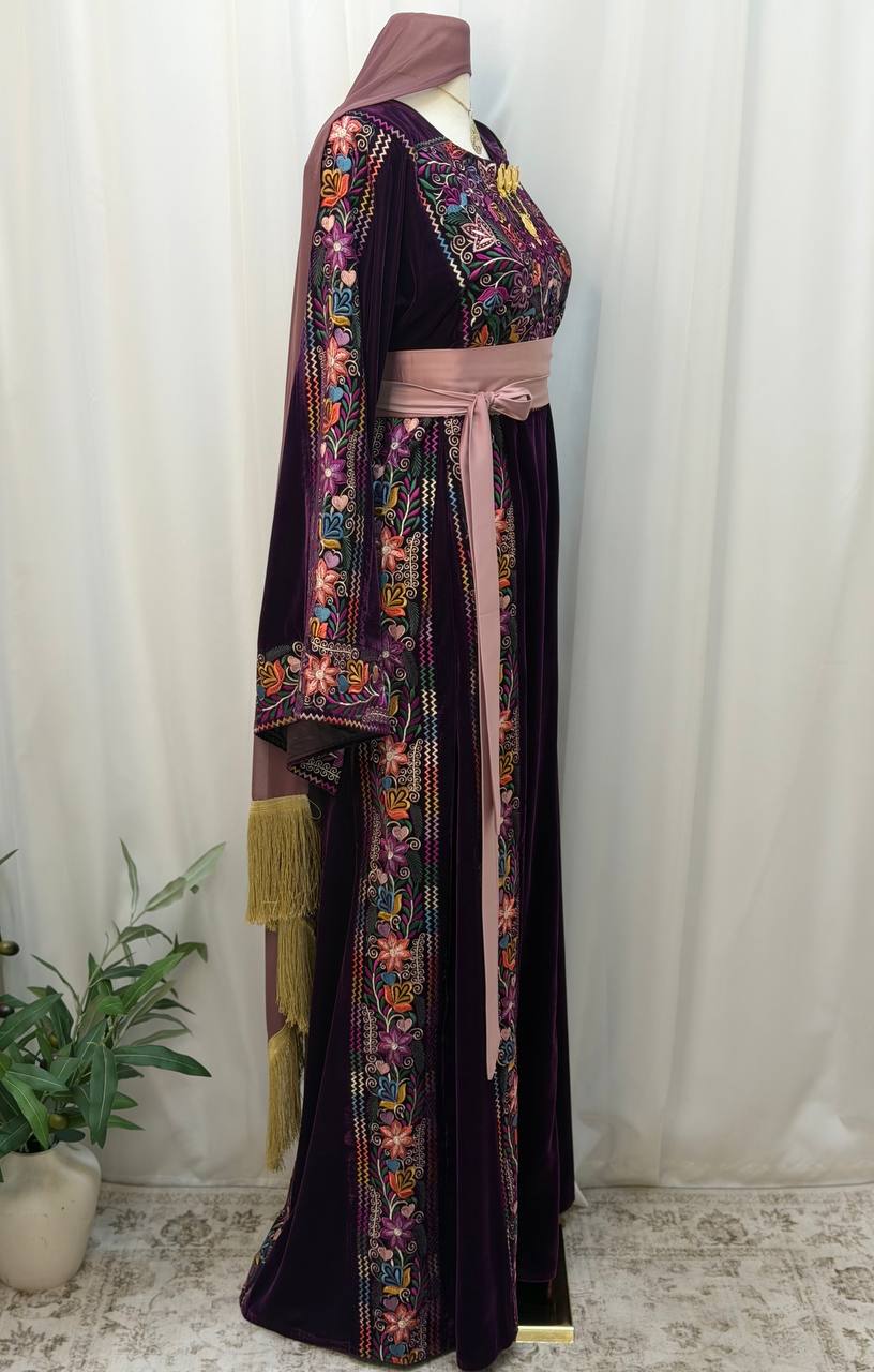 Noul Embroidered Velvet Thobe