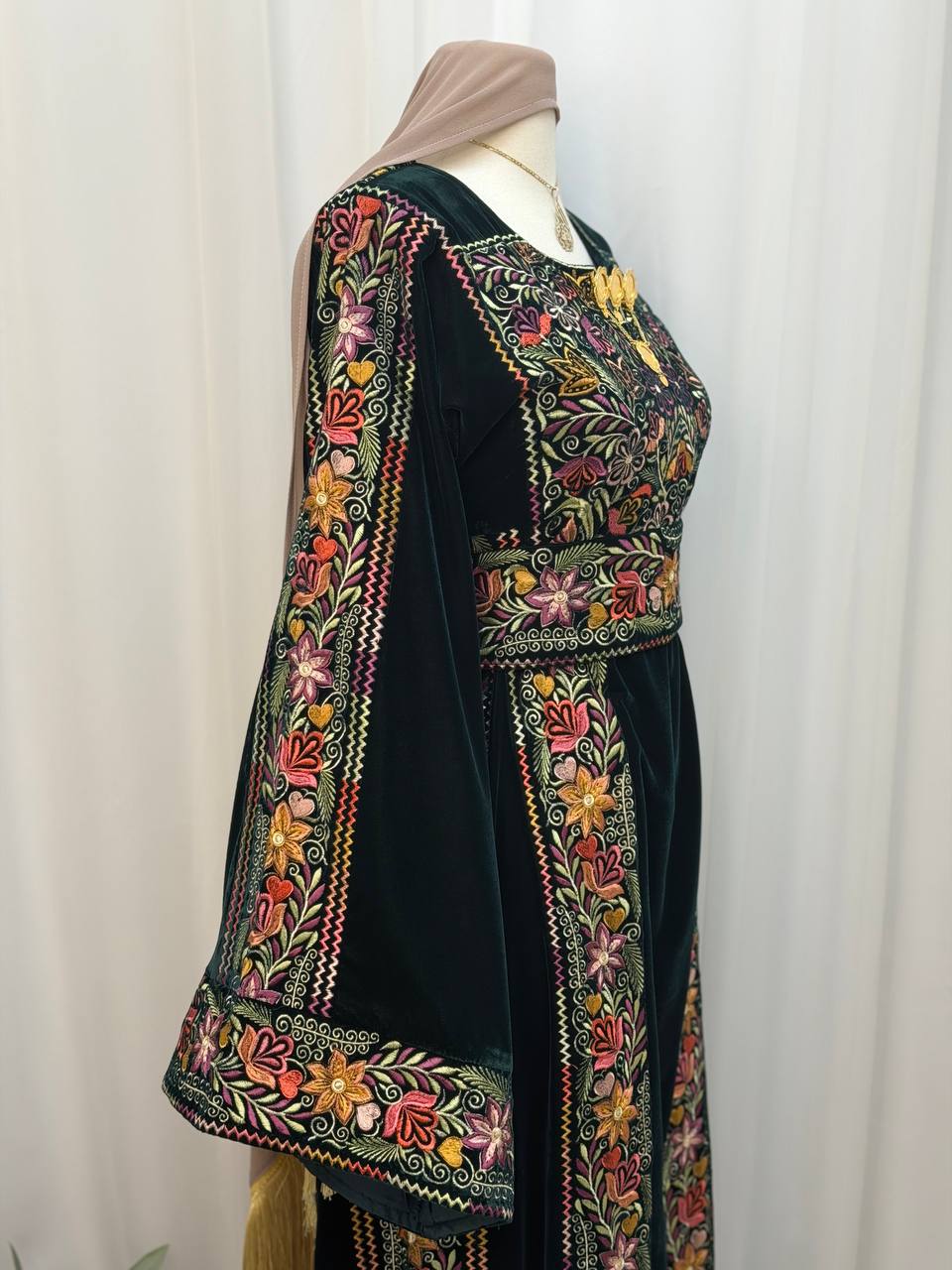 Noul Embroidered Velvet Thobe