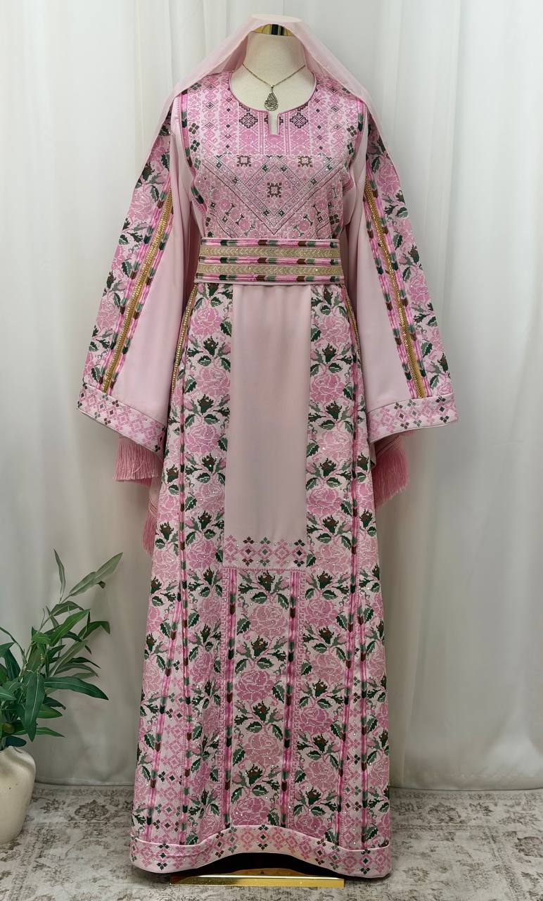 Dejan Embroidered Thobe with Beaded Manajel Details
