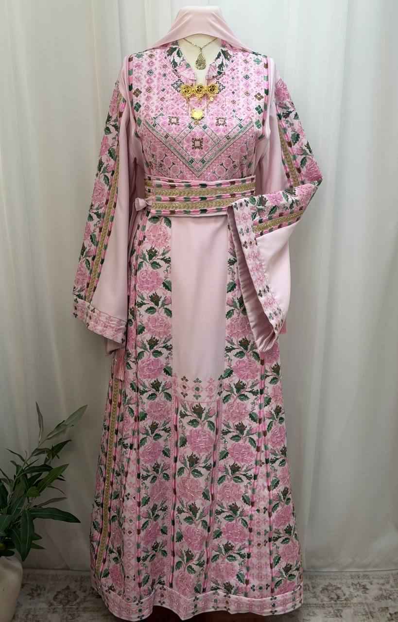 Hadeel Embroidered Thoub