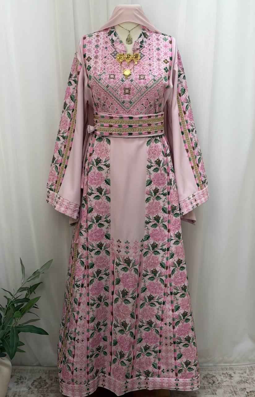 Hadeel Embroidered Thoub