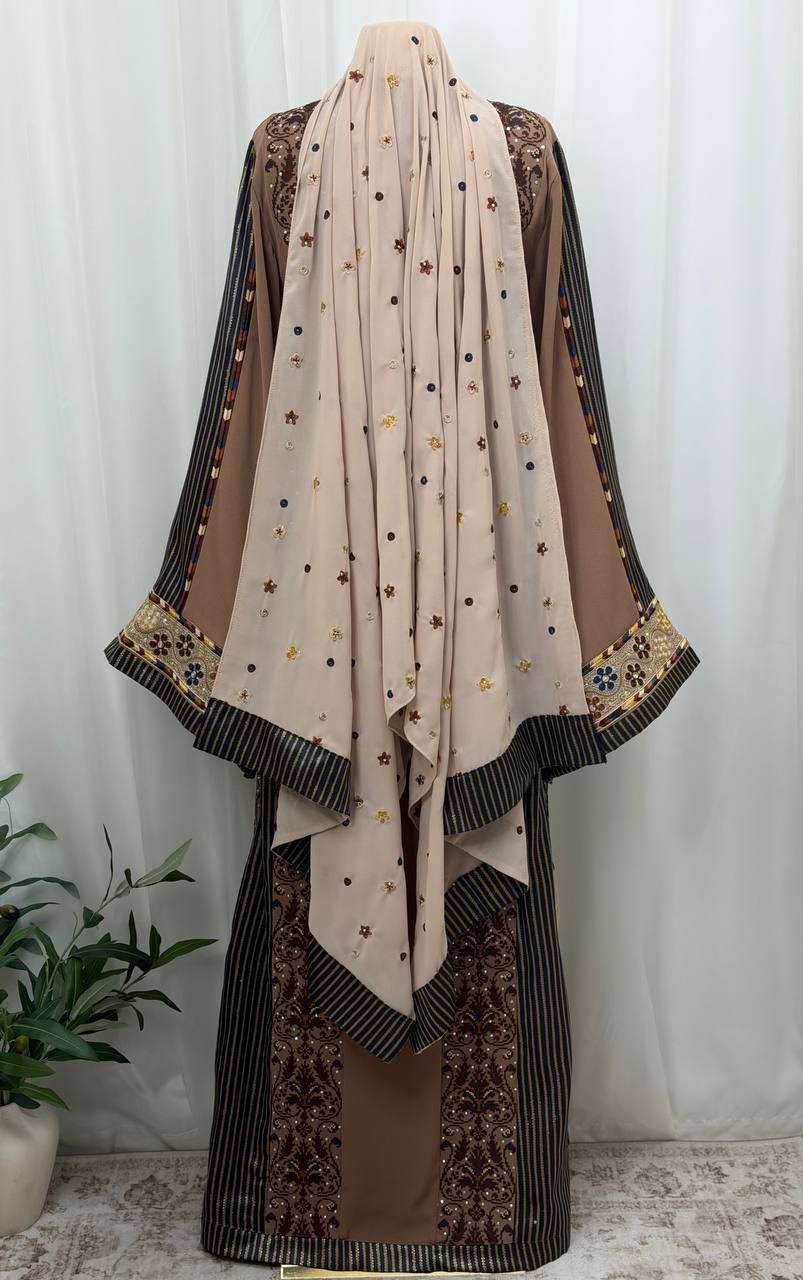 Shireen Embroidered Thoub