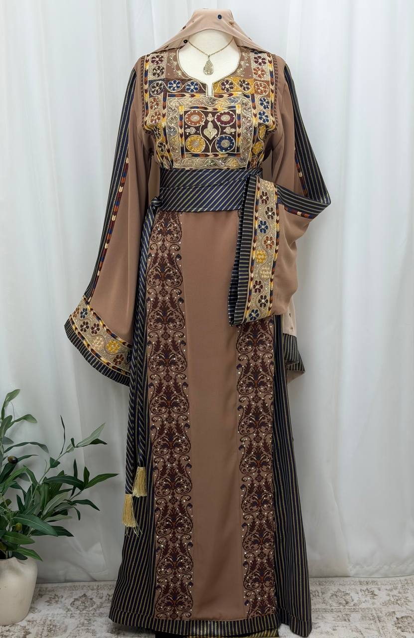 Shireen Embroidered Thoub