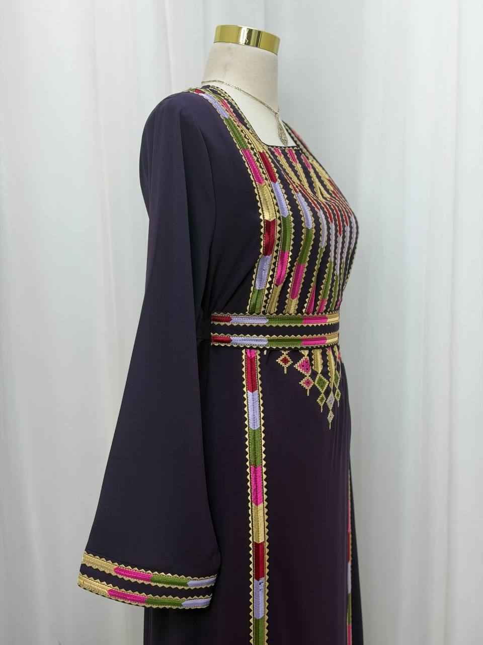 Suad – Simple Embroidered Palestinian Thoub