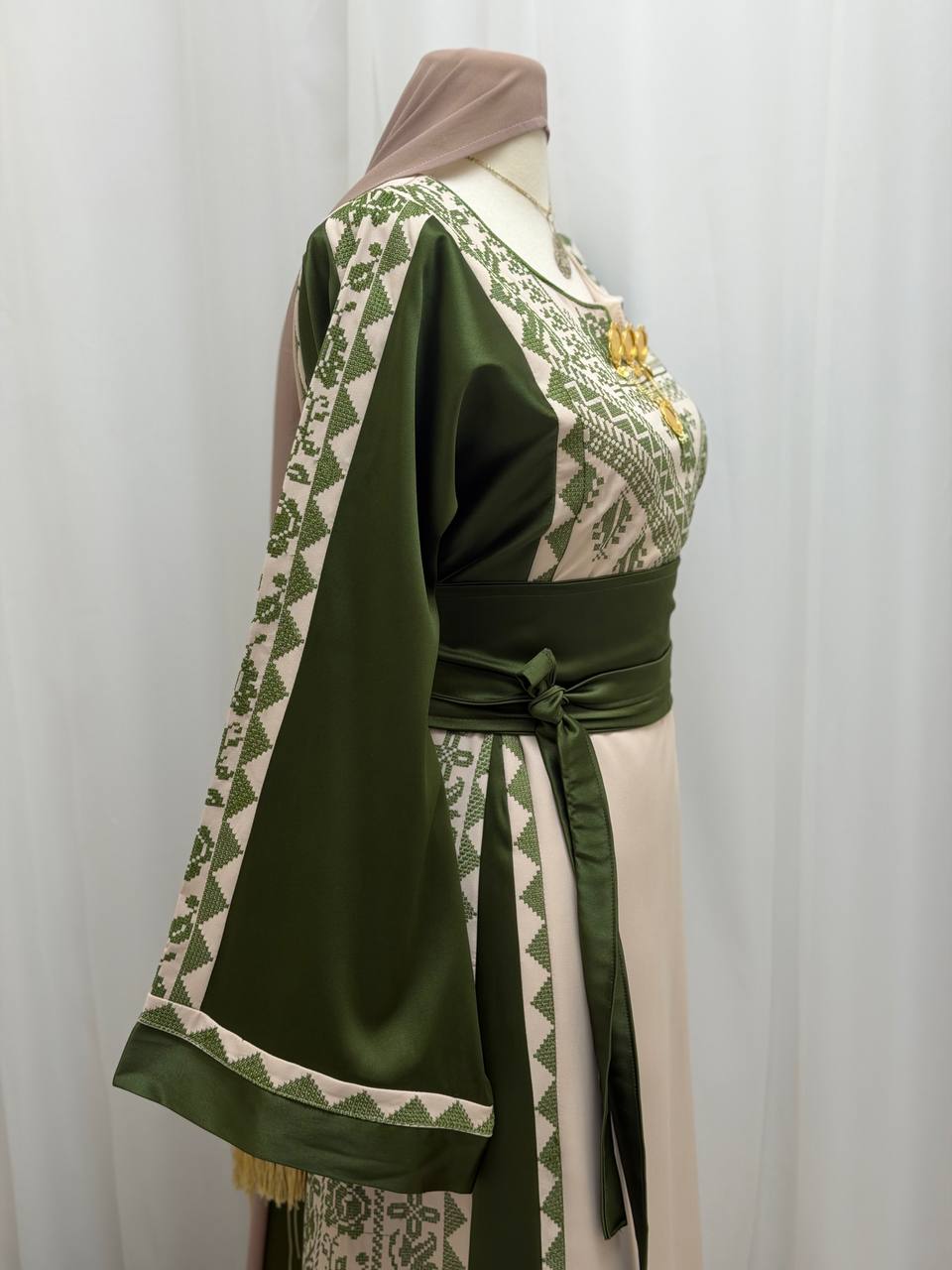 Thuraya Palestinian Thobe