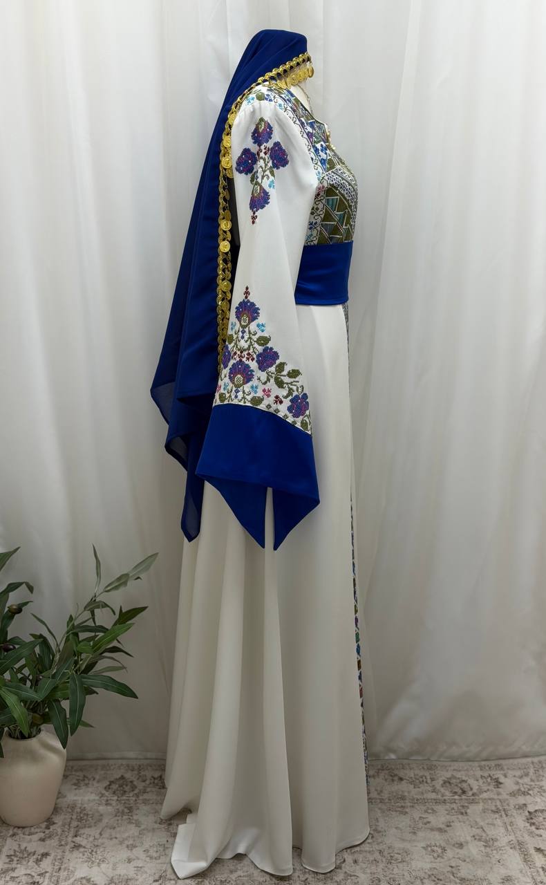 Yasmeen Embroidered Thobe