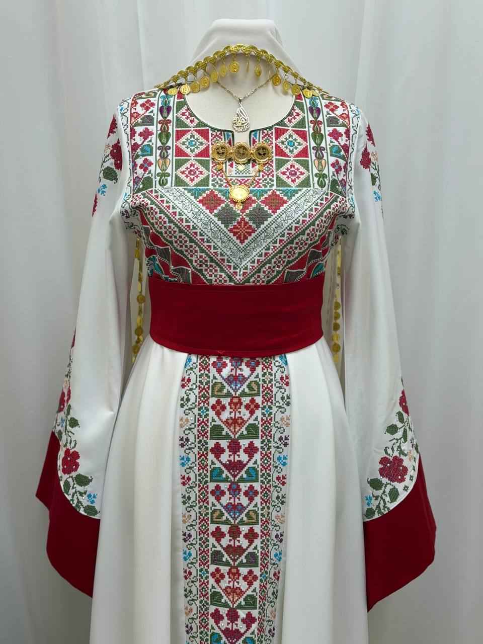 Yasmeen Embroidered Thobe