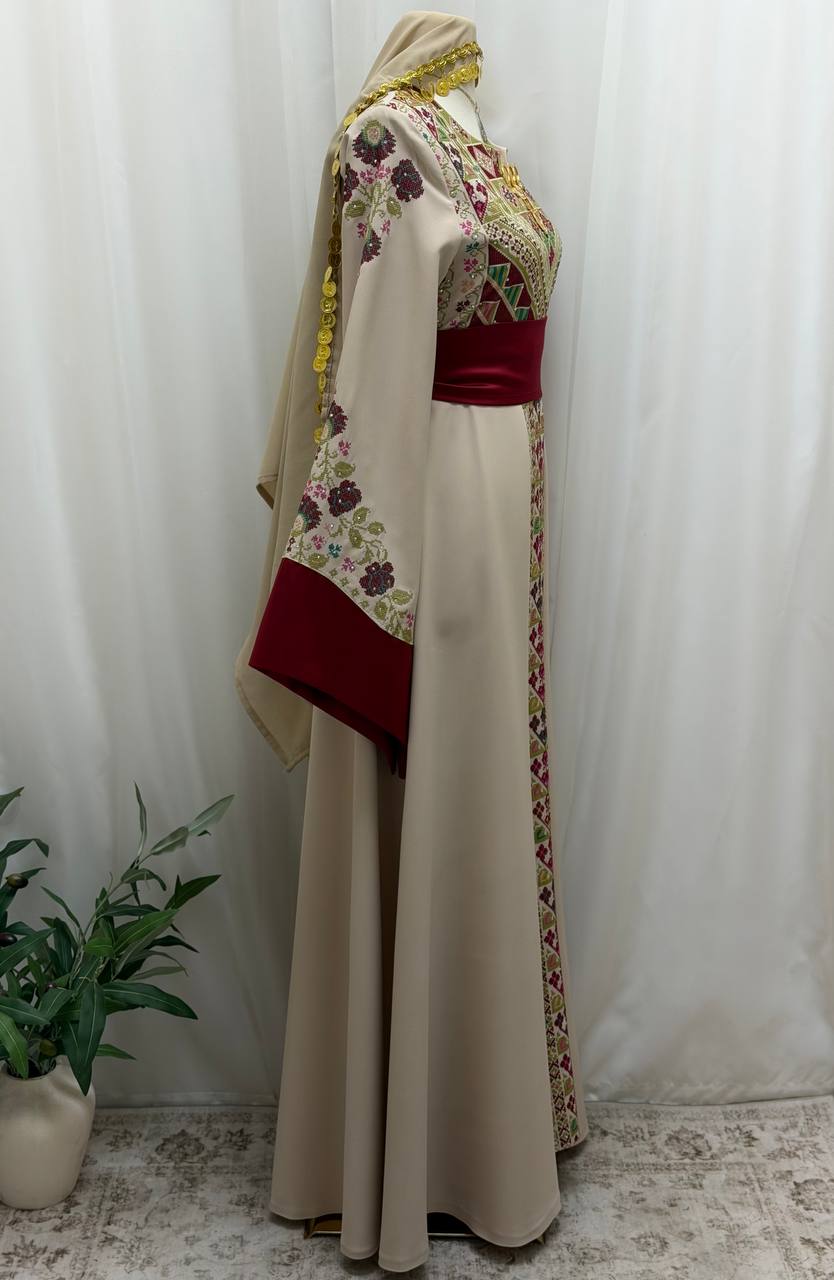 Yasmeen Embroidered Thobe
