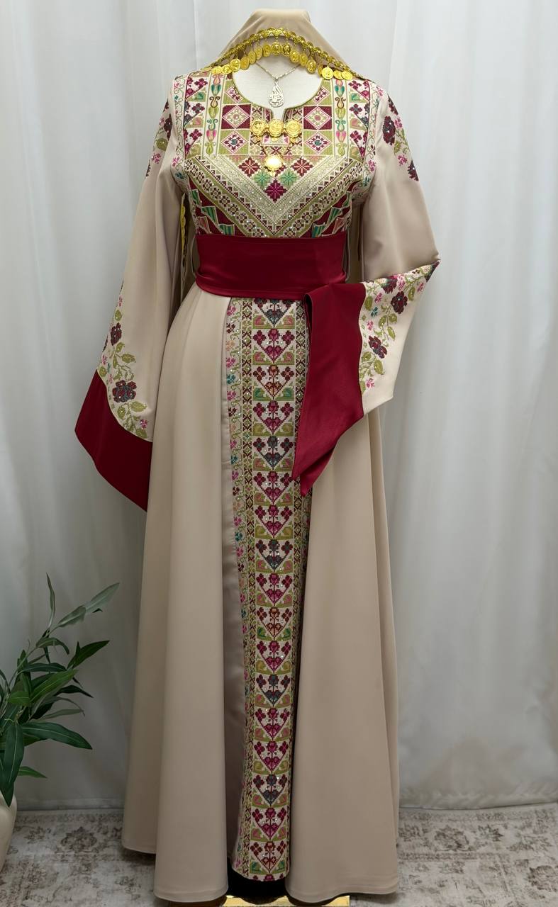 Yasmeen Embroidered Thobe