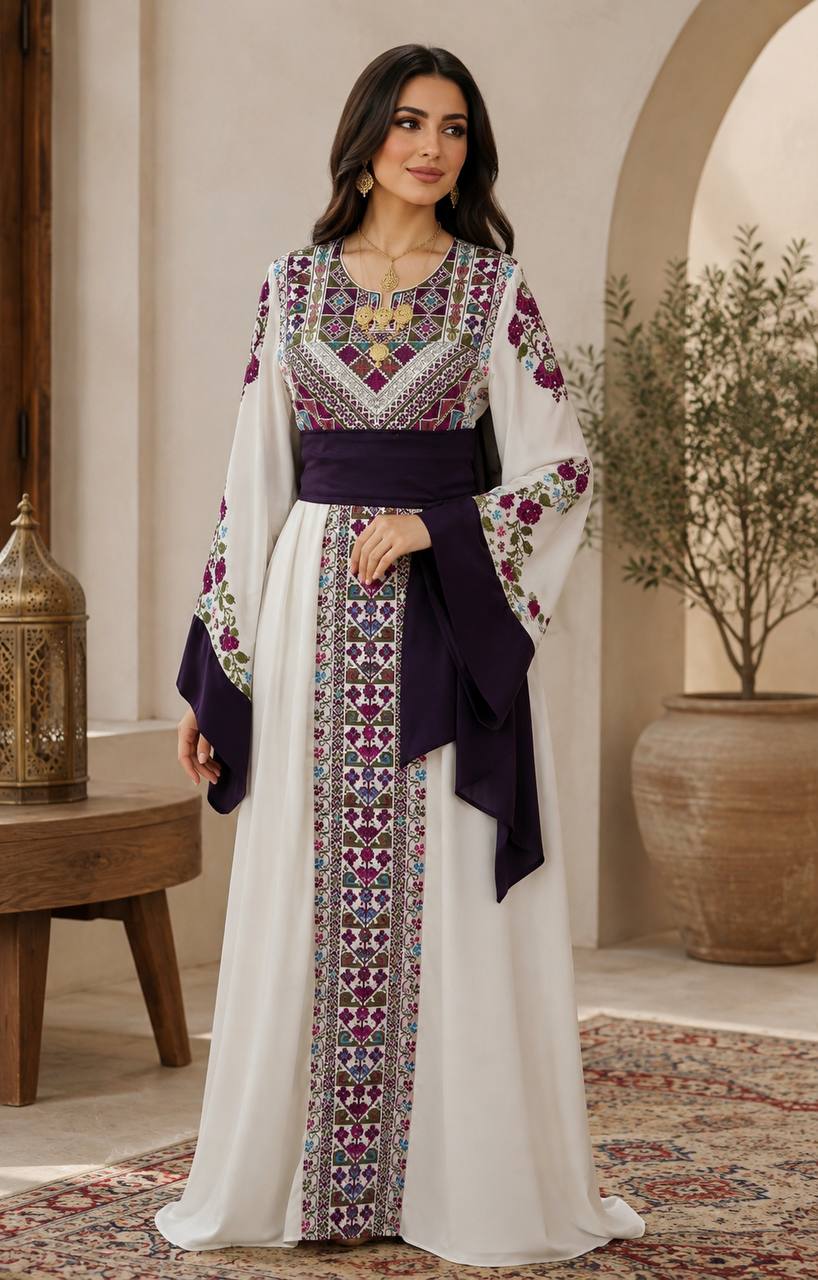 Yasmeen Embroidered Thobe