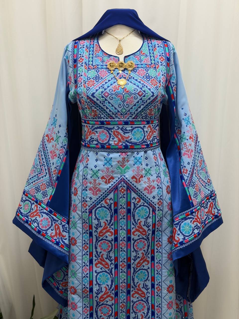 Nihad Palestinian Thobe