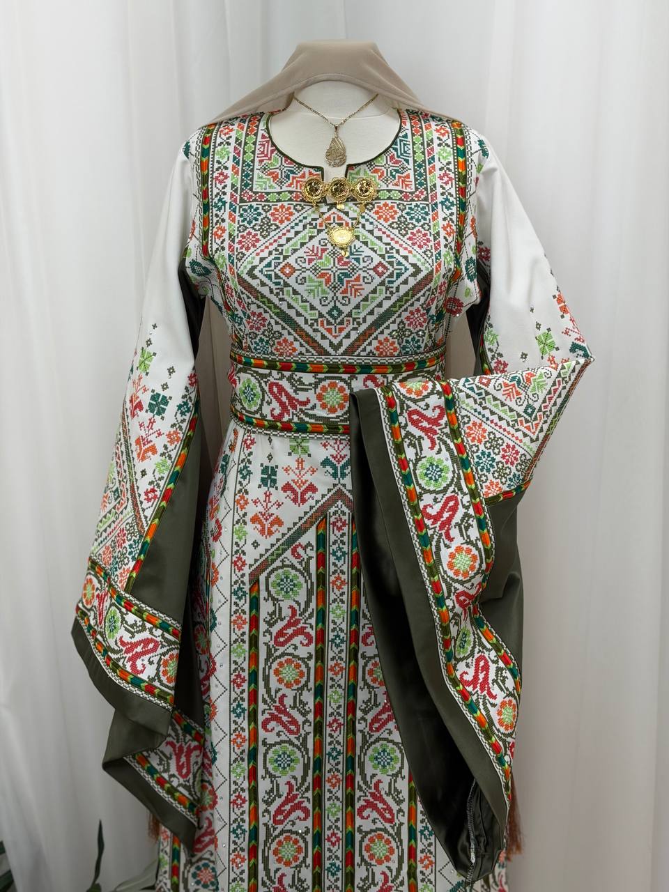 Noha Palestinian Thobe