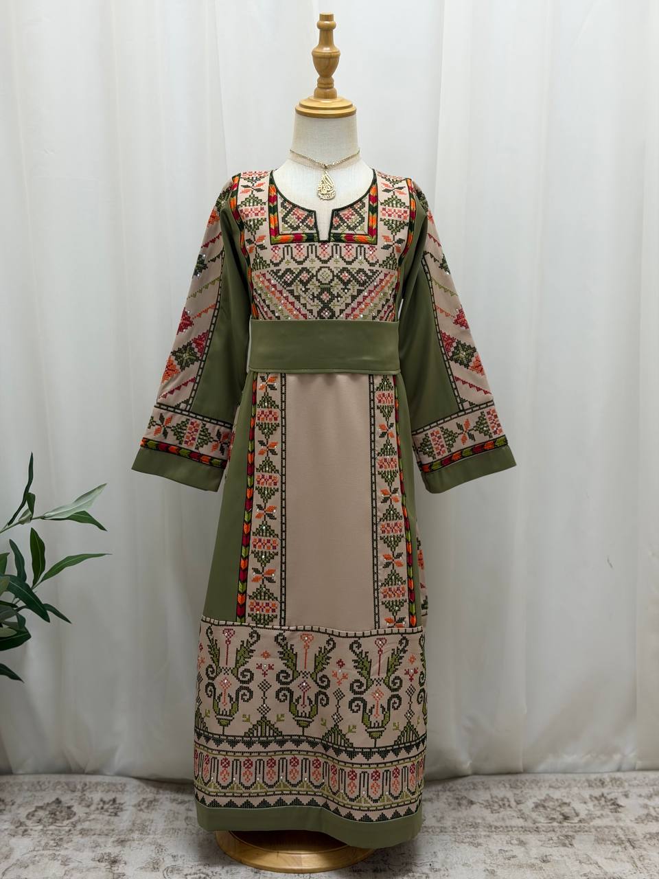 Palestinian Heritage Girls’ Thobe